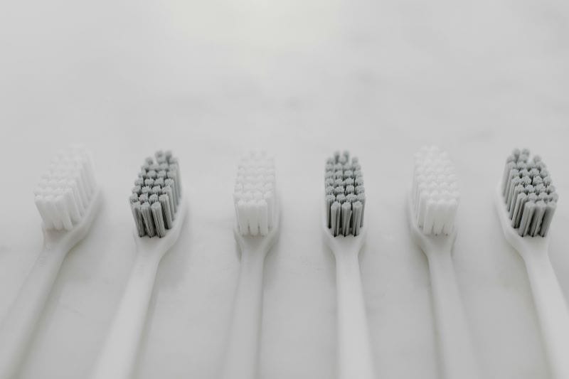 The Pros and Cons of Electric vs. Manual Toothbrushes